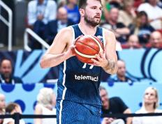 包含东契奇连续二十场比赛得分超过爆冷，中国队挑战极限！的词条