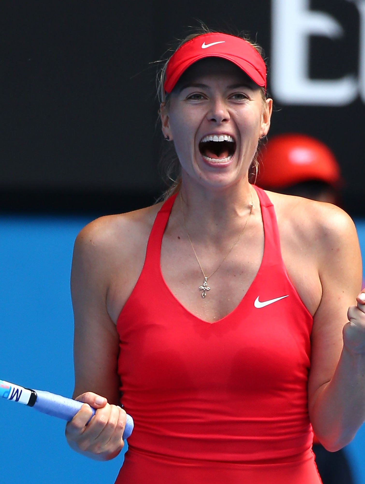 包含莎拉波娃重返赛场，重要助攻首场状态出色，勇士观众沸腾！全场沸腾不已的词条