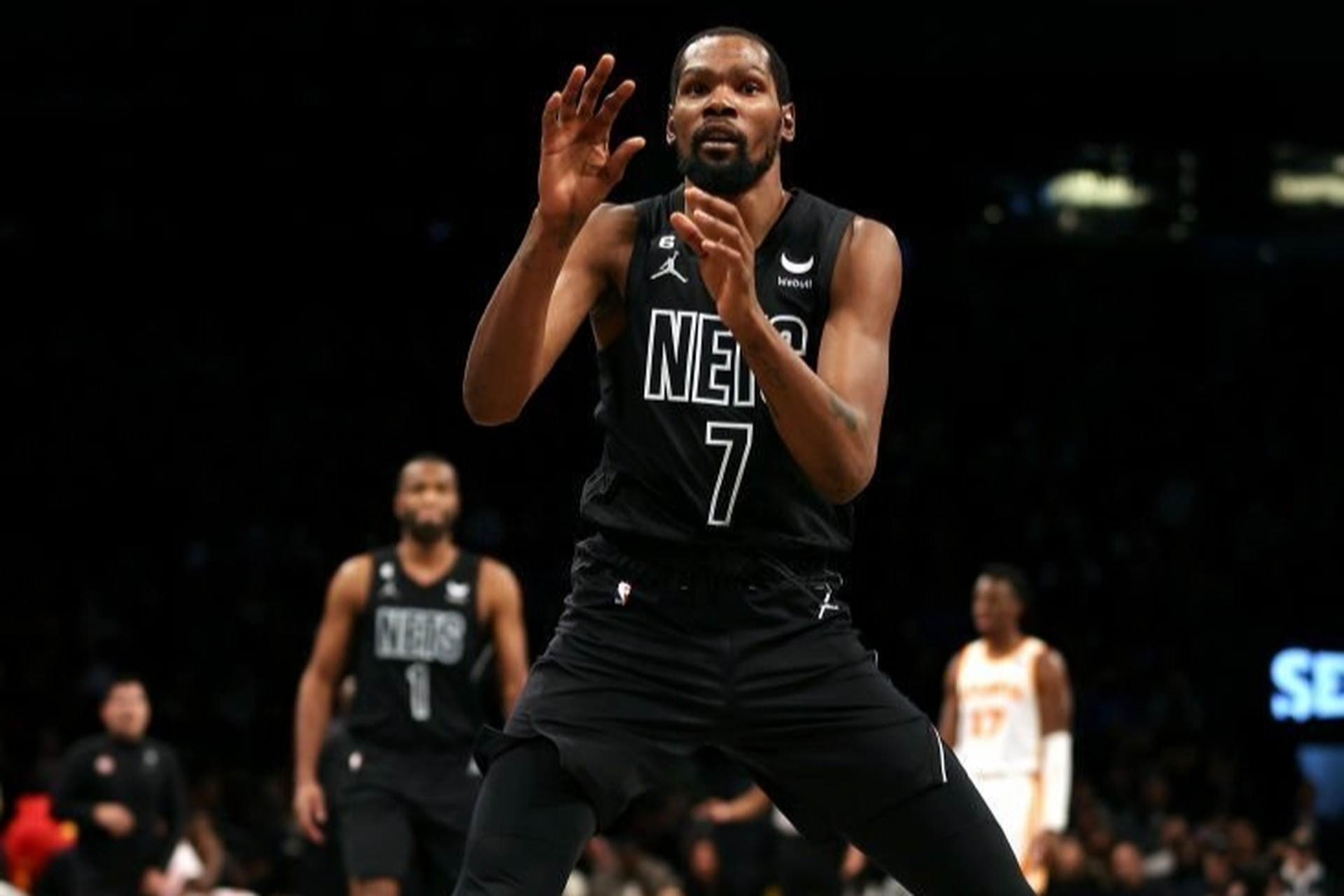 关于杜兰特关键节点赛况扑朔迷离,篮网带队取胜!的信息